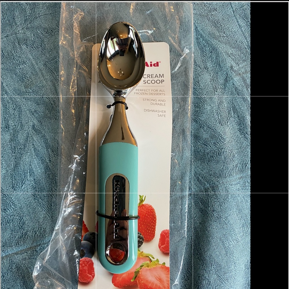 Kitchen Aid Aqua Sky Ice Cream Scoop